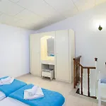 Chrissomalli Sofia * Skiathos