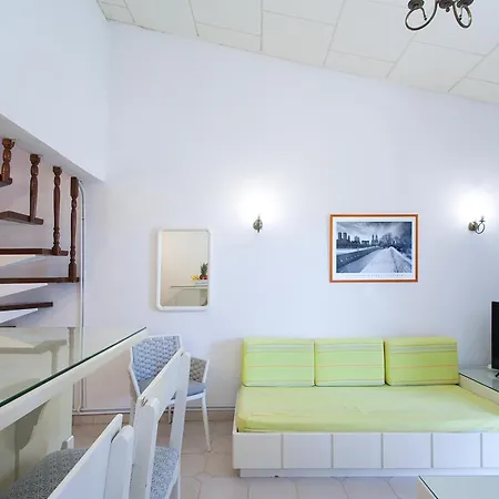 アパート Chrissomalli Sofia