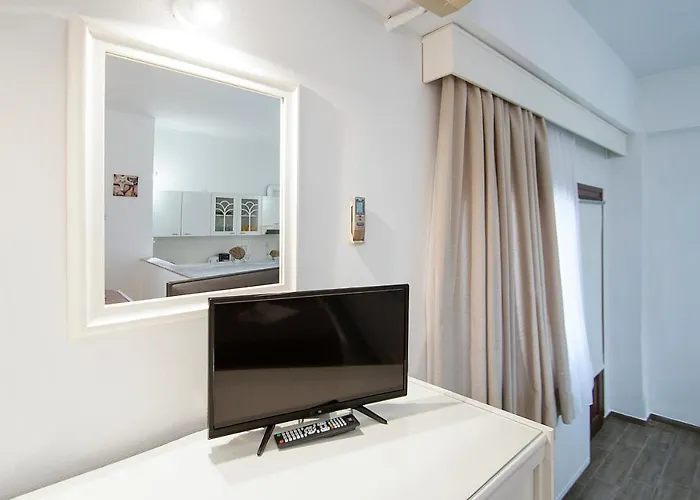 Chrissomalli Sofia Studios Skiathos stad