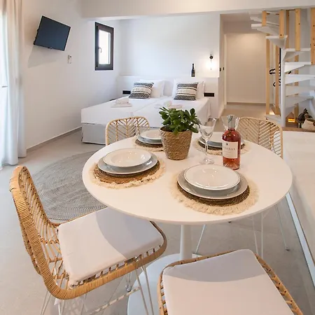 Chrissomalli Sofia مدينة سكياثوس